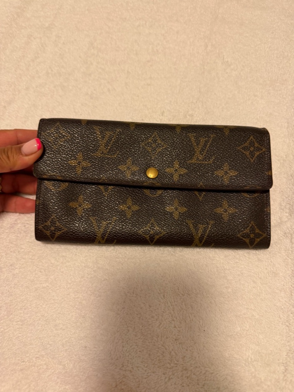Louis Vuitton Sarah Monogram Snap Continental Wallet in Brown and Gold